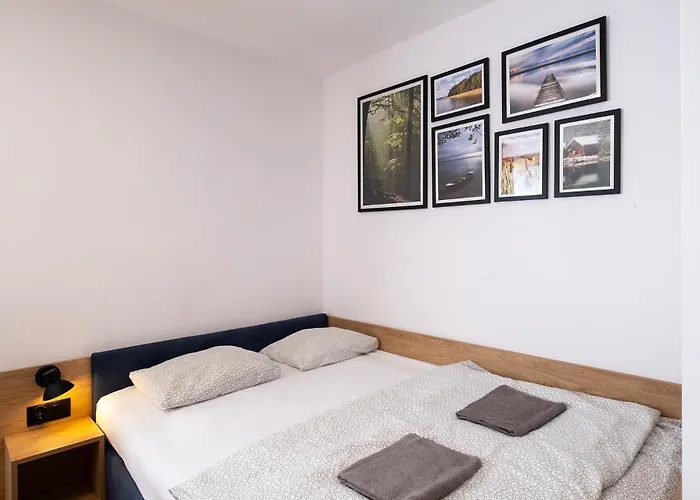 4 Pory Roku Rum i privatbostad Nadole (Pomerania)